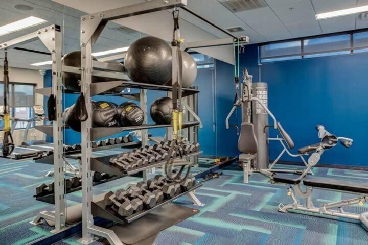 Апартаменти Large Downtown 2Br -Hot Tub-Downtown! Де-Мойн Екстер'єр фото